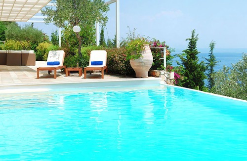 Barbati Villa | Red Villa with pool and jacuzzi - My Rental Homes