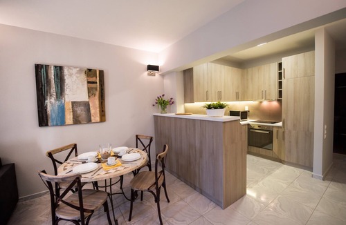 Kariotai Apartment | REGALO KARIOTES/FLAT 6