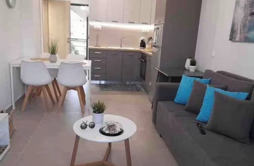 Kato Gouves Apartment | Renovated seaside apt for families with 1 kid : sea view, full kitchen, Wi-Fi