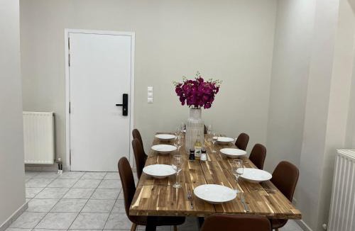Loutraki Villa | Residence for 6 persons in centre of Loutraki & 300 meters from the beach!
