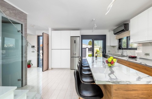 Petaloudes Villa | Rhodes Villa Billys in Sgourou