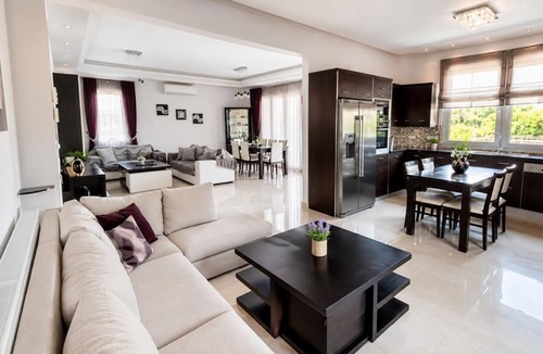 Petaloudes Villa | Rhodian Villa - Three Bedroom Villa, Sleeps 6