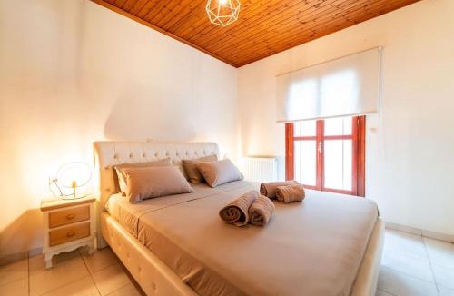 Ayios Thomas Apartment | Riza apartment vith pool and Mountain View 2