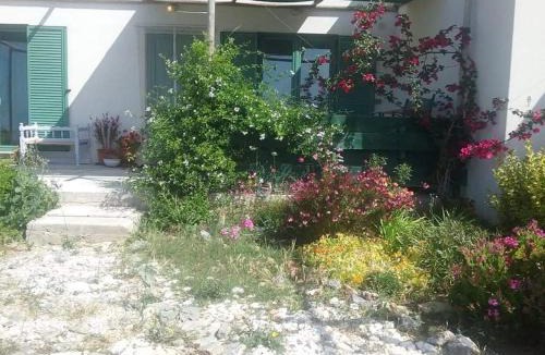 Agios Vasileios House | Rocky Mountain Way