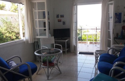 Mola Kalyva Apartment | romantic house close to the sea