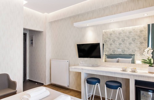 Athens Hotel | Romantic Studio in the Heart of Athens