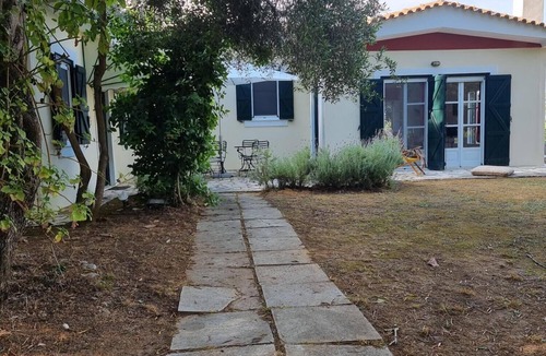 Sinarades Villa | Romantic Villa 5 minutes from Kontogialos beach