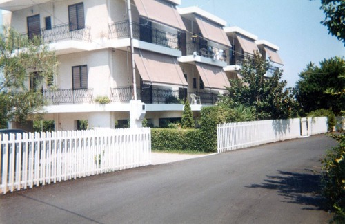 Nikolaiika Apartment | Rousetis Two-Bedroom Apt 205 - 200m from the Sea
