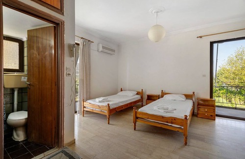 Nikolaiika Apartment | Rousetis Two-Bedroom Apt 202 - 200m from the Sea
