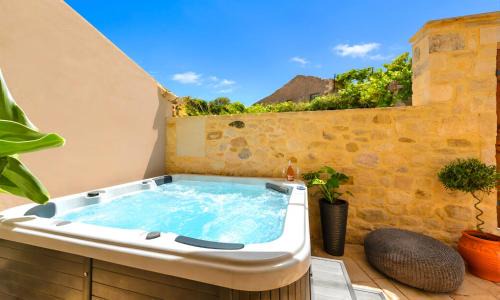 Roustika Villa | Roustico Luxury Villa Heated Pool & Whirpool