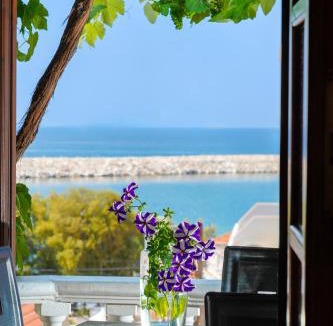 Limenaria Apartment | Rustic Villa 2 Min walk to the beach heart of Limenaria