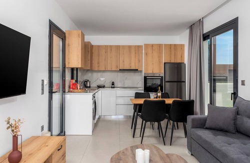 Petaloudes Villa | Salty Sun Luxury Villa 5