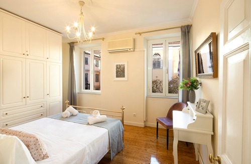 Old Town Apartment | San Nicolo dei Vecchi Casa by CorfuEscapes