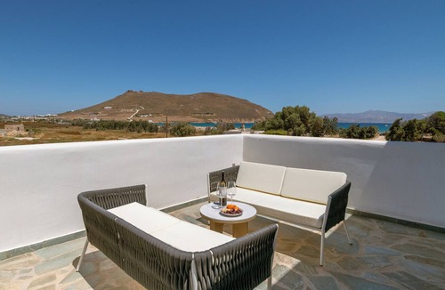 Molos Apartment | Sanders Paros Gardens - Fresh 1-Bdr Apt w Balcony