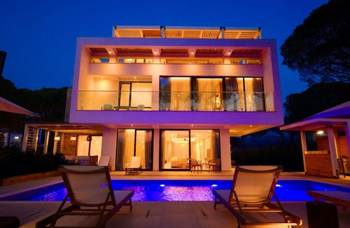Ishem House | SanPietro Elite Signature Villa