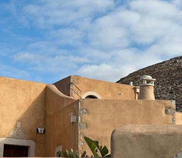 Minoa Pediada Hotel | Santa Veneranda Suites "by Checkin"