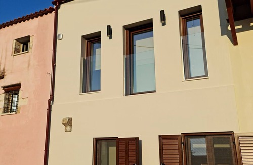 Vamvakopoulo House | Sappho 3-bedroom House