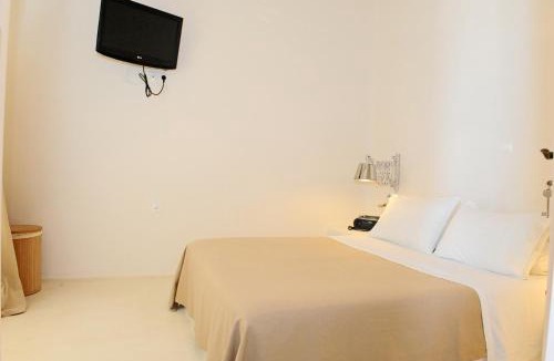 Mandrakia Apartment | Sarakiniko View Studios