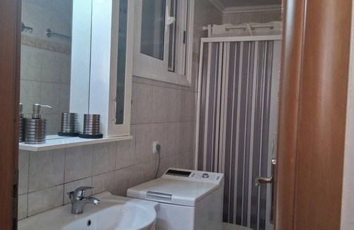 Itea Apartment | Sea Breeze Retreat - 3 bedrooms house at Itea, Fokis!
