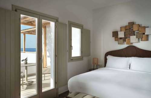 Exomytis Resort | Sea Breeze Santorini Beach Resort, Curio Collection Hilton