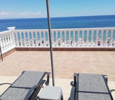 Katerini Apartment | Sea Side Villa Economou