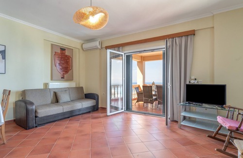 Evgiros Villa | Sea View 1 Country House with Sea View, Wi-Fi, and Air Conditioning