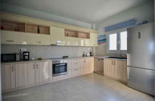 Kounelion Villa | Sea View Family Friendly Village Villa Athina 3