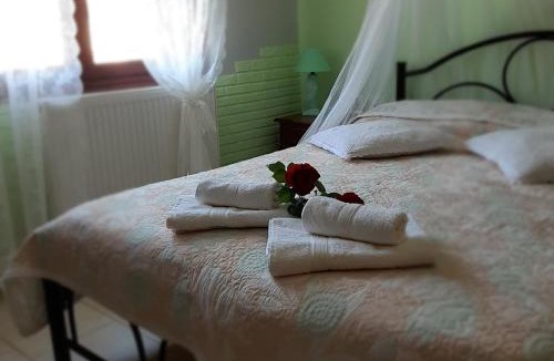 Nea Fokaia Apartment | SEA VIEW VILLA EFTICHIA