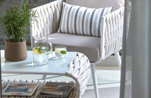 Hersonissos Centre Apartment | Seafront Apt,central & quiet, infinity pool next to the sea