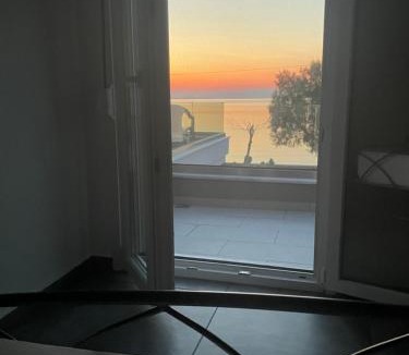 Skala Mistegnon House | Seafront Apartment