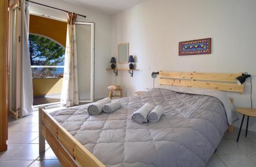 Kavos Villa | Seafront Cozy Villa - Corfu Homely Getaway