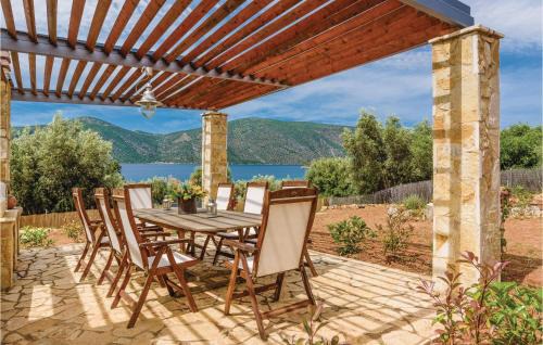 Skroponeria House | Seafront Holiday Villa