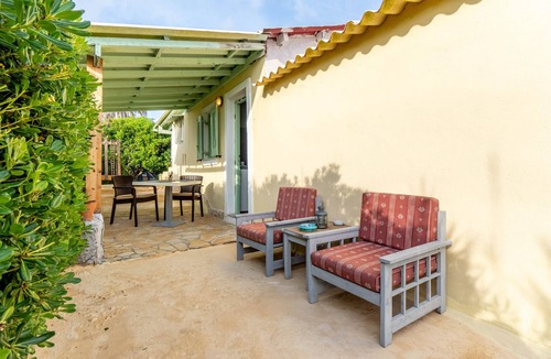 Ag. Georgios House | Seafront Studio Stefan with Sea View, Private Terrace, and Air Conditioning