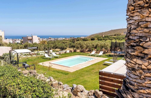 Kokkini Chani House | Seaside Gem near Heraklion, Villa Maro III Getaway