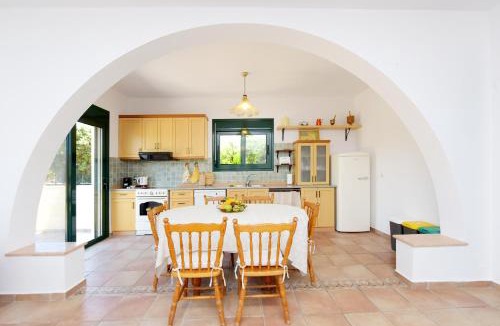 Gennadi Villa | Seaside Villa