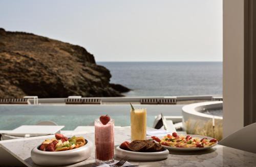 Xilokeratidi Hotel | Semeli Coast Mykonos Curio Collection by Hilton