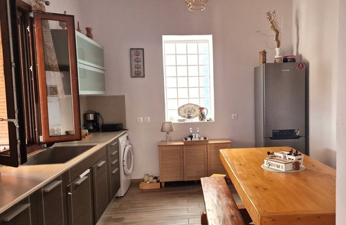Prassonissi House | Seva Monolithos House-Traditional House in Monolithos