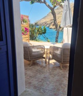 Khora Sfakion Apartment | Sfakia On the Beach