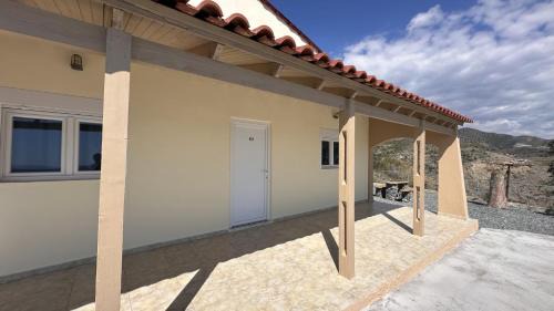 Mires Apartment | Sfinias Apartments