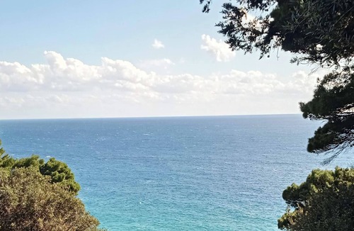 Glyfada Hotel | Simple stays and soulful experiences in charming Corfu