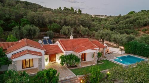 Skiathos Town Villa | Skiathos Island Villas