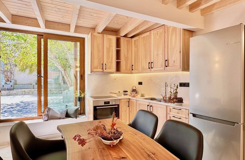 Roda Apartment | Skouna 2 Luxury Suite