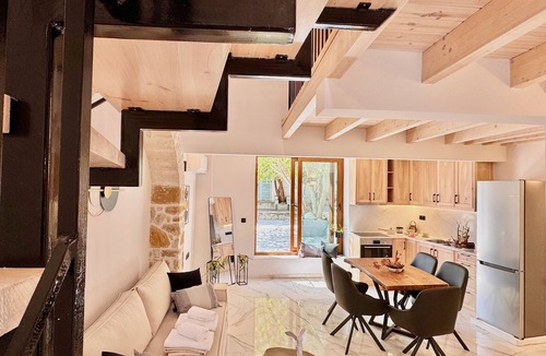 Roda Apartment | Skouna 2 Luxury Suite