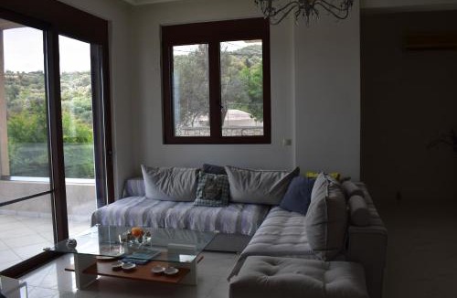 Xiro Chorio House | Smaragda's Maisonette