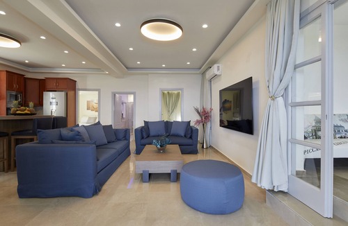 Perissa Villa | Soultouch Beachfront Villa