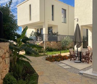 Dhermi Hotel | South Villas and Suites