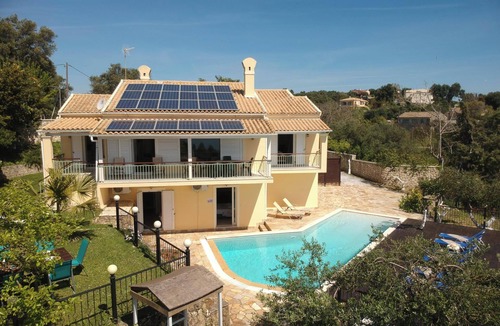 Perama Villa | Spacious 4 Bedroom Villa, A/C, Private Pool & Panoramic Sea Views in the Desirable Area of Gastouri