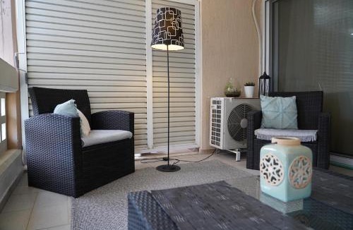 Loutra Edipsou Apartment | Spacious apartment by the sea