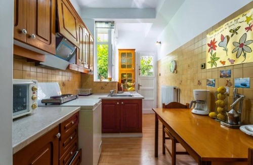 Neos Kosmos Apartment | Spacious & Modern Retreat with Sun Terrace in Neos Kosmos, Athens