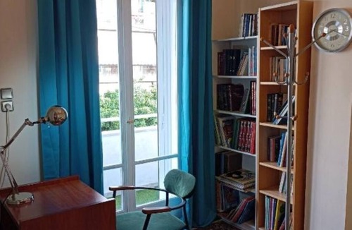 Neos Kosmos Apartment | Spacious & Modern Retreat with Sun Terrace in Neos Kosmos, Athens